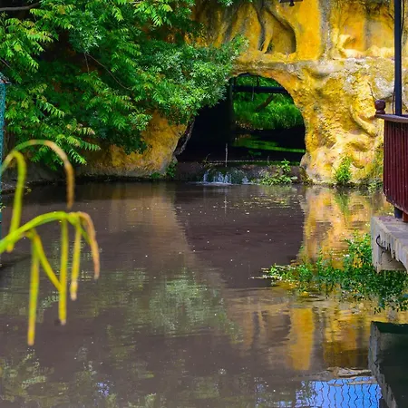 Apartman Charming Sunny Apartment+swimming Pool