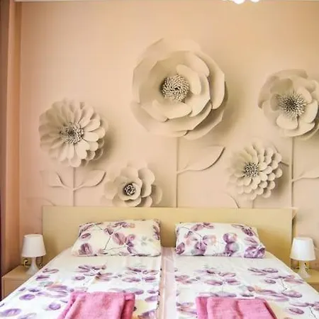 Charming Sunny Apartment+swimming Pool Apartament *