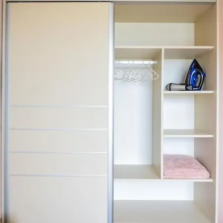 Charming Sunny Apartment+swimming Pool * سينتس قسطنطين وهيلينا