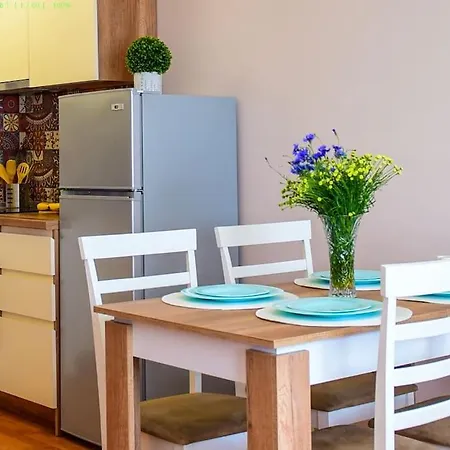 Apartman Charming Sunny Apartment+swimming Pool