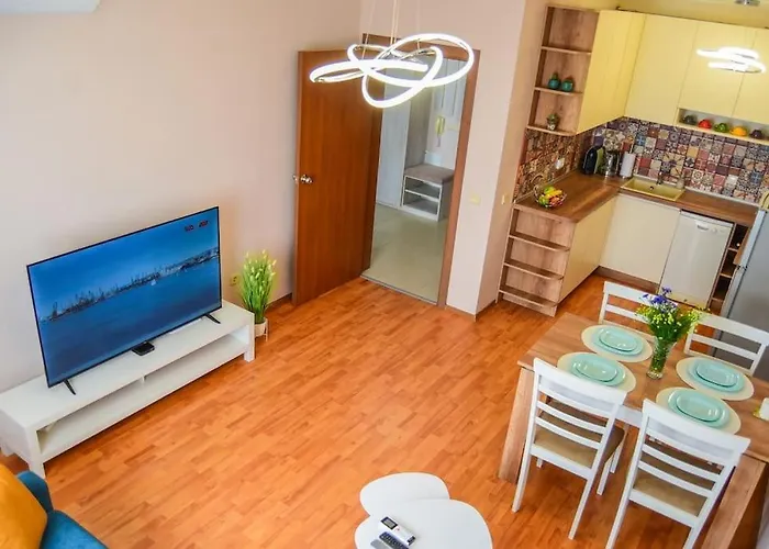 Charming Sunny Apartment+swimming Pool 公寓