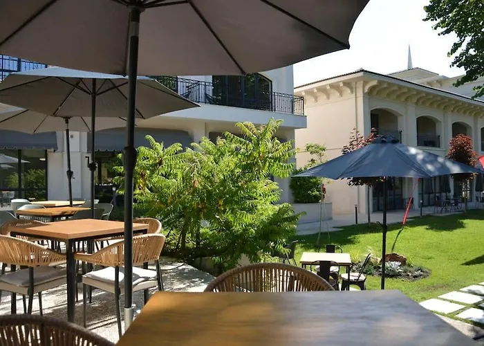 公寓 Charming Sunny Apartment+swimming Pool